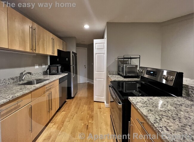 Photo - 27 Bow St Unit 17 Bow St #16
