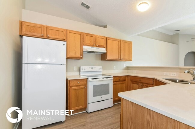 Photo - 7320 Landmark Dr