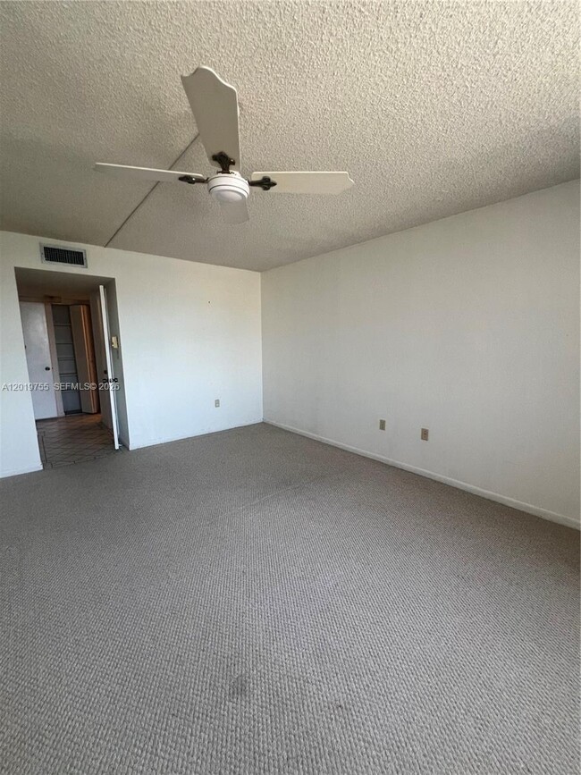 Photo - 2801 NE 183rd St Unit 405W