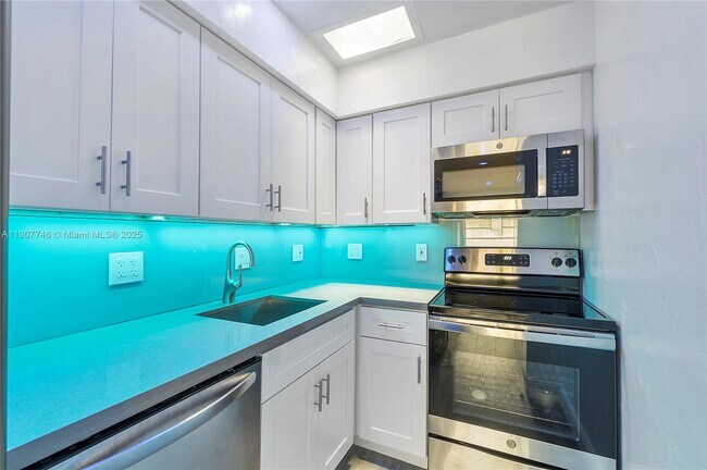 Photo - 2901 Polk St Unit 5