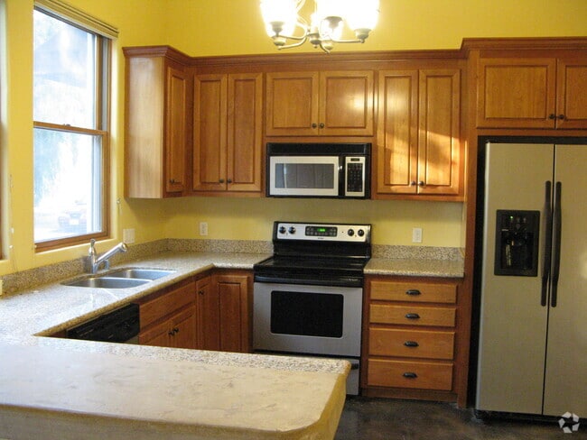 Building Photo - 400 California St Unit Apt. D