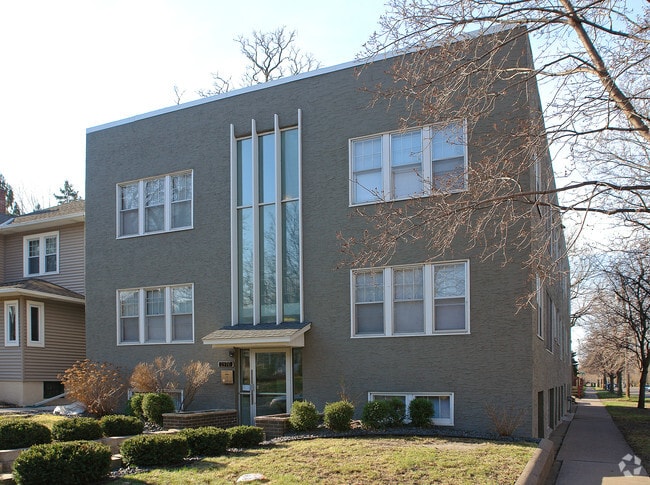 Building Photo - 2176 Dayton Ave