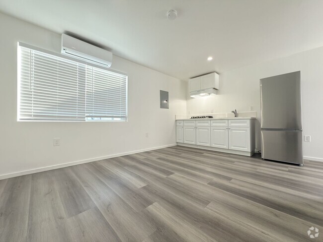 Building Photo - 1-Bedroom ADU – Modern Comfort & Prime Loc... Rental