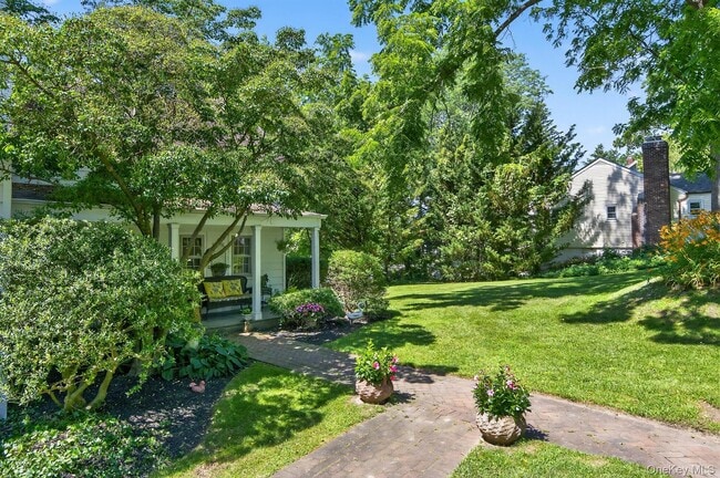 Photo - 4 Parkview Ter