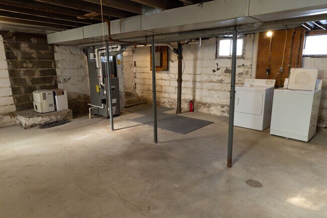 Photo - UPDATED 3 Bedroom 1 Bathroom single family home