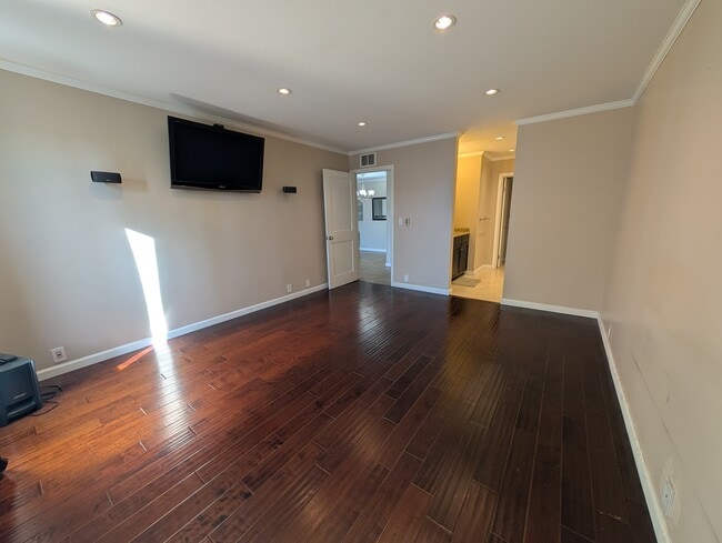 Photo - 1855 Diamond St Unit 121