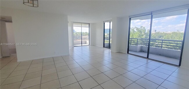 Photo - 3300 NE 191st St Unit 501