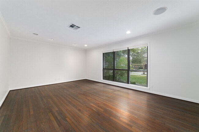 Photo - 5438 Briarbend Dr