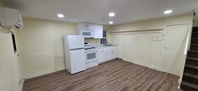 Photo - 335 N Main St Unit 4