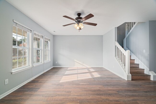 Photo - Stylish Comfort in a Prime Location!