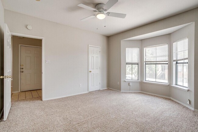 Photo - Nice 2 Bed, 2 Bath Second Story Condo Overlooking the Pool- 76107 Unidad 502