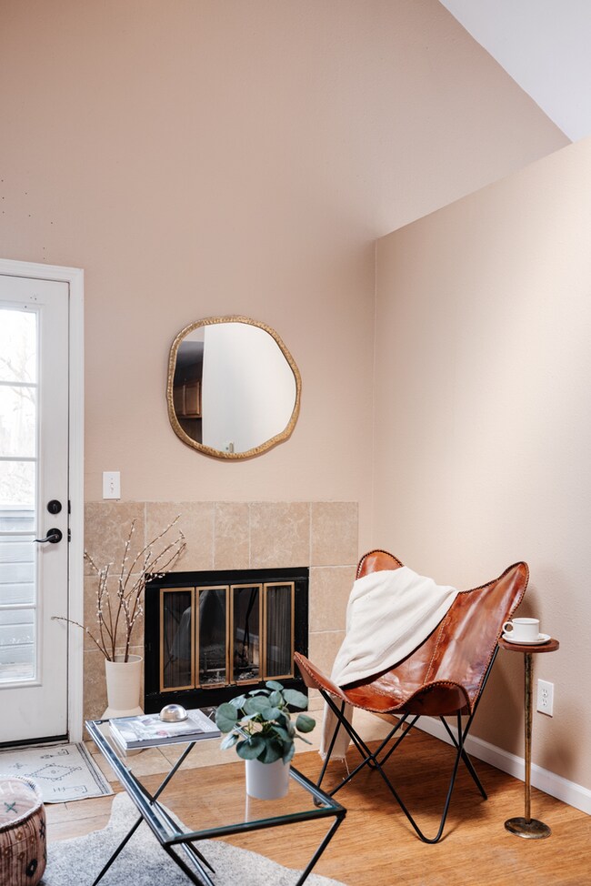 Photo - Pre Lease: Top floor One Bed One Bath Cond... Unit 303