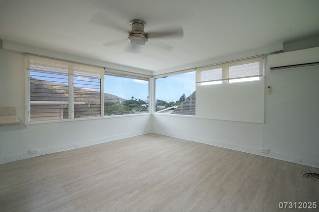 Photo - 3Bd 2Ba 1Pkg SFH in Manoa -$4300 Must See!!!