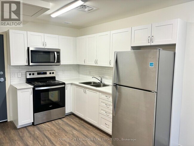 Photo - 135 Station St