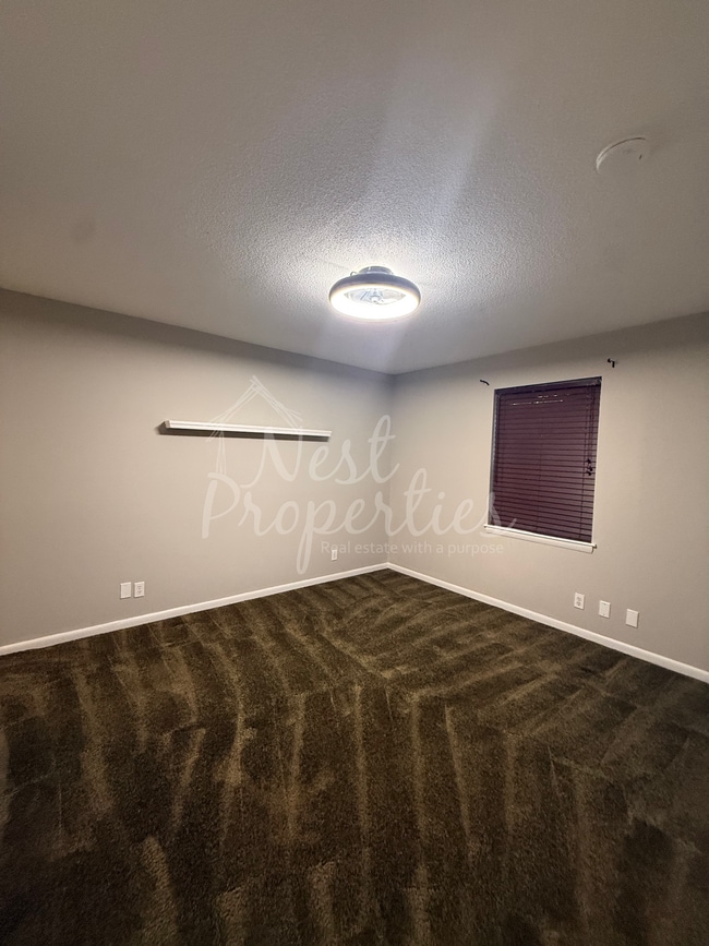 Photo - 317 Cambout St
