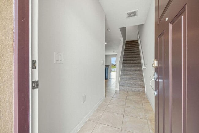 Photo - 9210 Hillcroft Dr