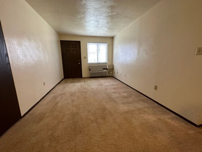 Photo - Cozy One Bedroom in Plum! Exposed Brick, On-Site Laundry & More! Call Today! Unit 607
