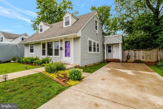 Building Photo - 6735 Williams Dr Rental