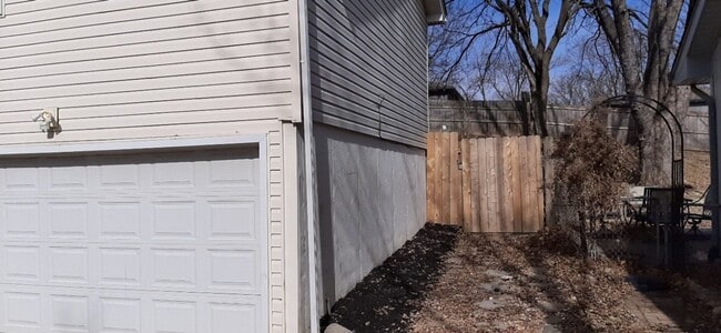 Photo - HURRY THIS WON'T LAST LONG! Gorgeous 3 bed, 2 bath in beautiful Parkville!
