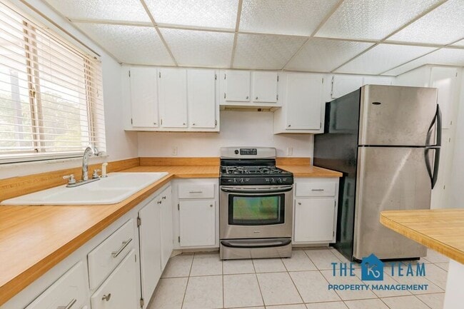 Photo - 1100 Martinique Dr