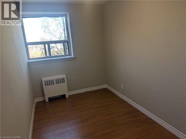 Photo - 468 Ottawa St N Unit 347D