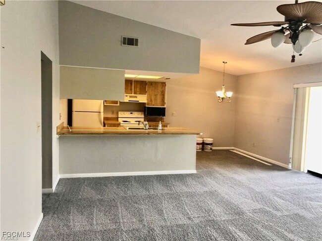 Photo - 4717 SW 13th Ave Unit 210