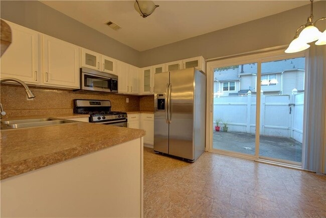 Photo - 3283 Hidden Cove Cir NW