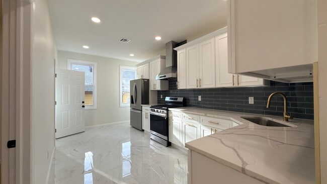 Photo - 291 Avenue B Unit 2