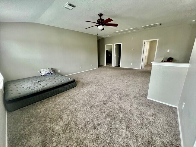 Photo - 9610 Serenata Ct