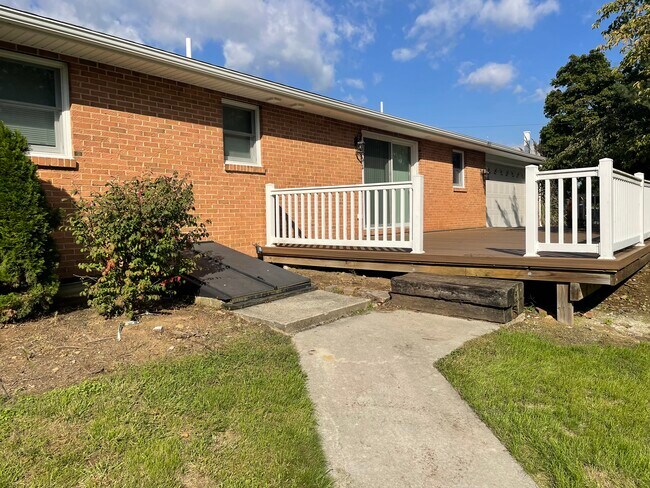 Photo - 103 S York Rd