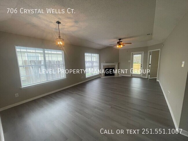 Photo - 706 Crystal Wells Ct N