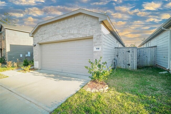 Photo - 118 Ashwood Glade Dr Casa