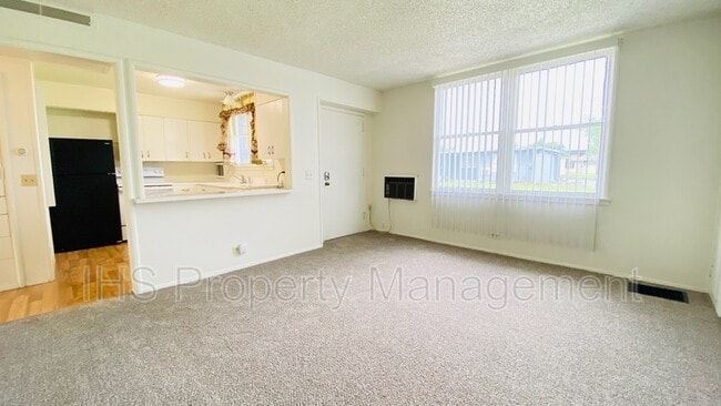 Building Photo - 1211 George Washington Way Unit 48