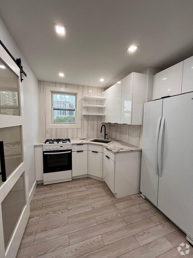 Building Photo - 70 Bevan St Rental