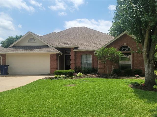 Building Photo - 611 Linda Dr