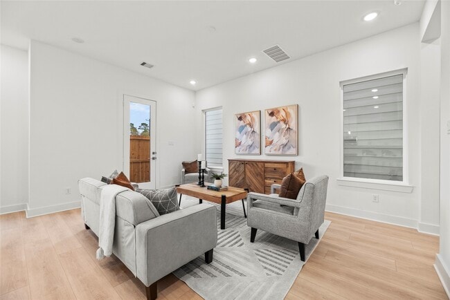 Photo - 1308 Neiman Ln