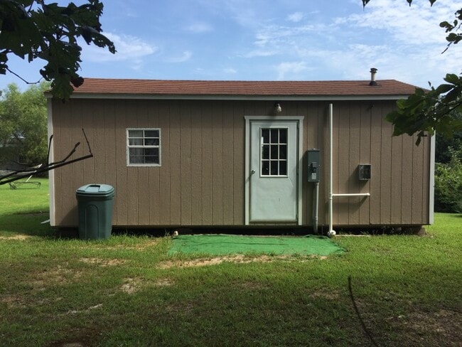 Photo - 82 County Rd 565