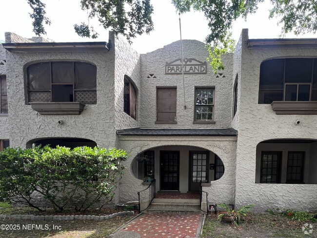 Building Photo - 1507 Seminole Rd Rental