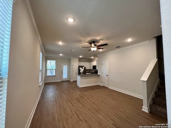 Building Photo - 10342 Lynwood Branch Rental