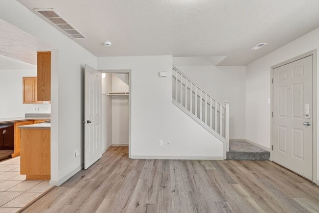 Photo - Must-See Apartment in Pheasant Ridge Pocatello!