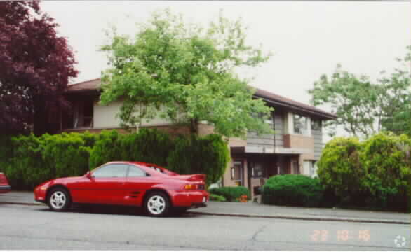 Parkdell Apartments