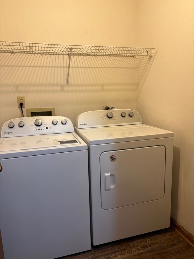 Photo - 724 Gold Nugget Trail