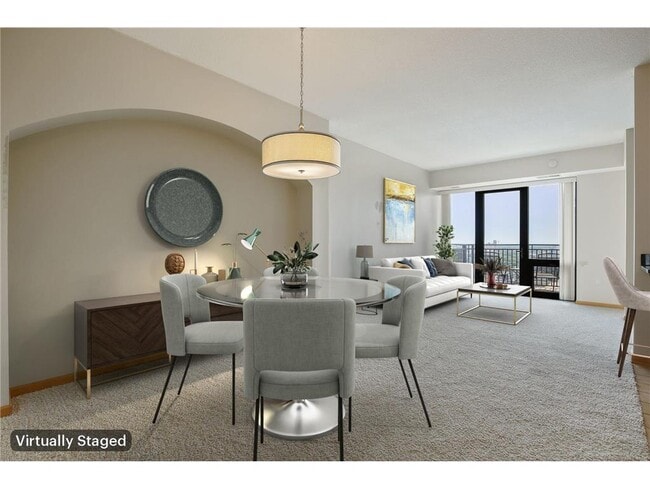 Building Photo - 500 E Grant St Unit 2005