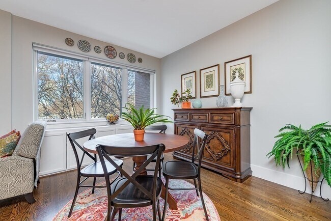 Photo - 11 Saint George St Unit 203