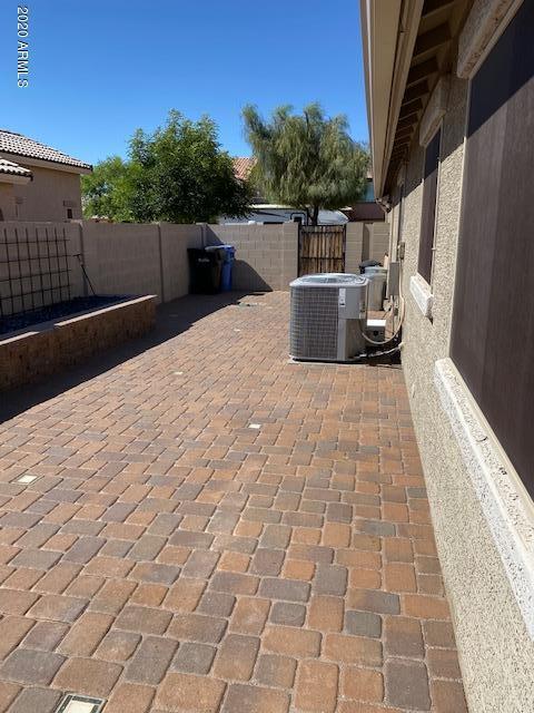 Photo - 2039 E Saddlebrook Rd