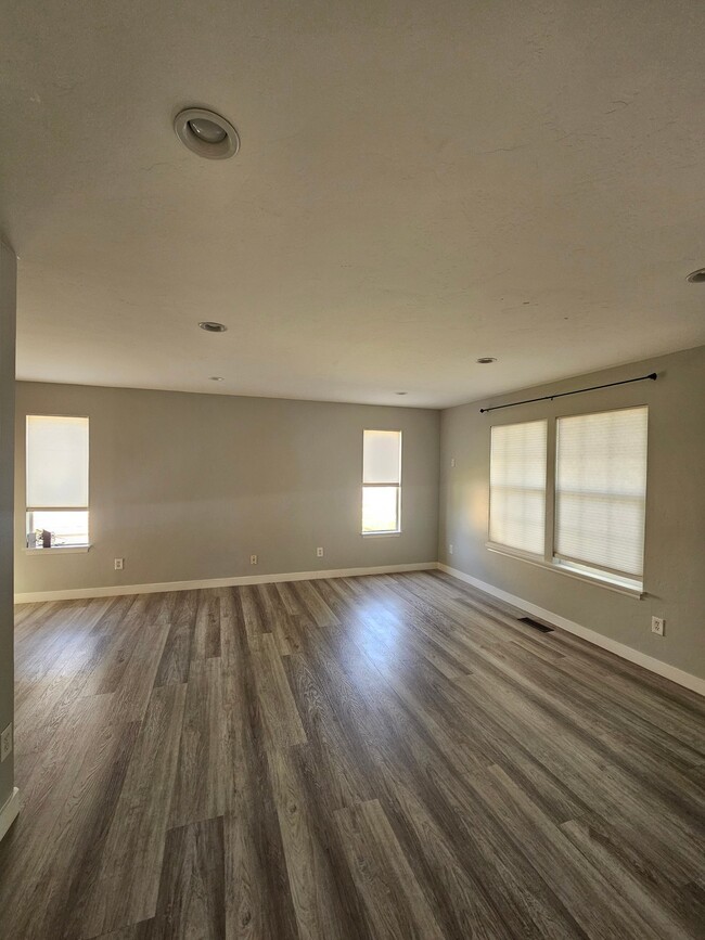 Photo - 7963 N Smith Ranch Rd