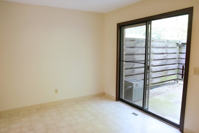 Photo - Perry Hills Colony