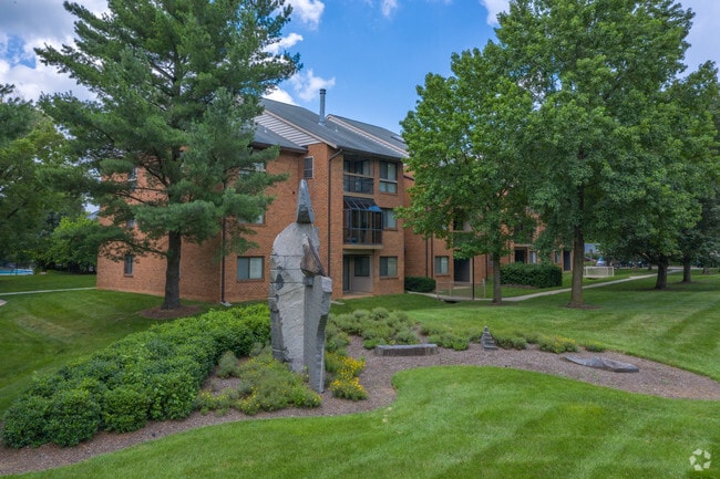 The Greens at Columbia Apartments