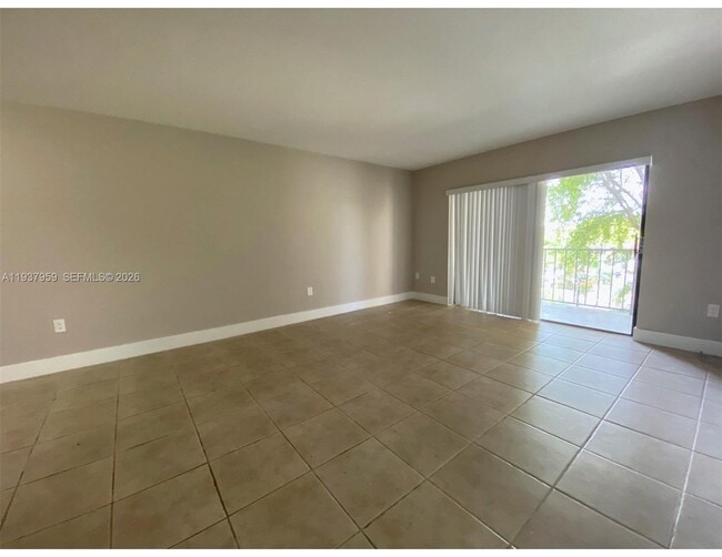 Photo - 10431 N Kendall Dr Unit D306