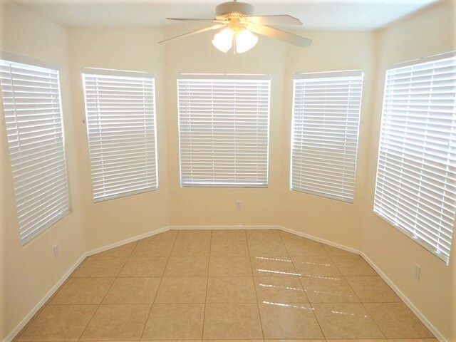 Photo - 9045 W Holly St